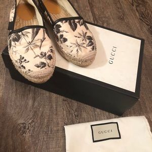 Gucci white/black floral canvas espadrilles